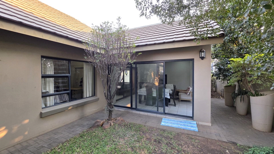 To Let 3 Bedroom Property for Rent in Melodie North West